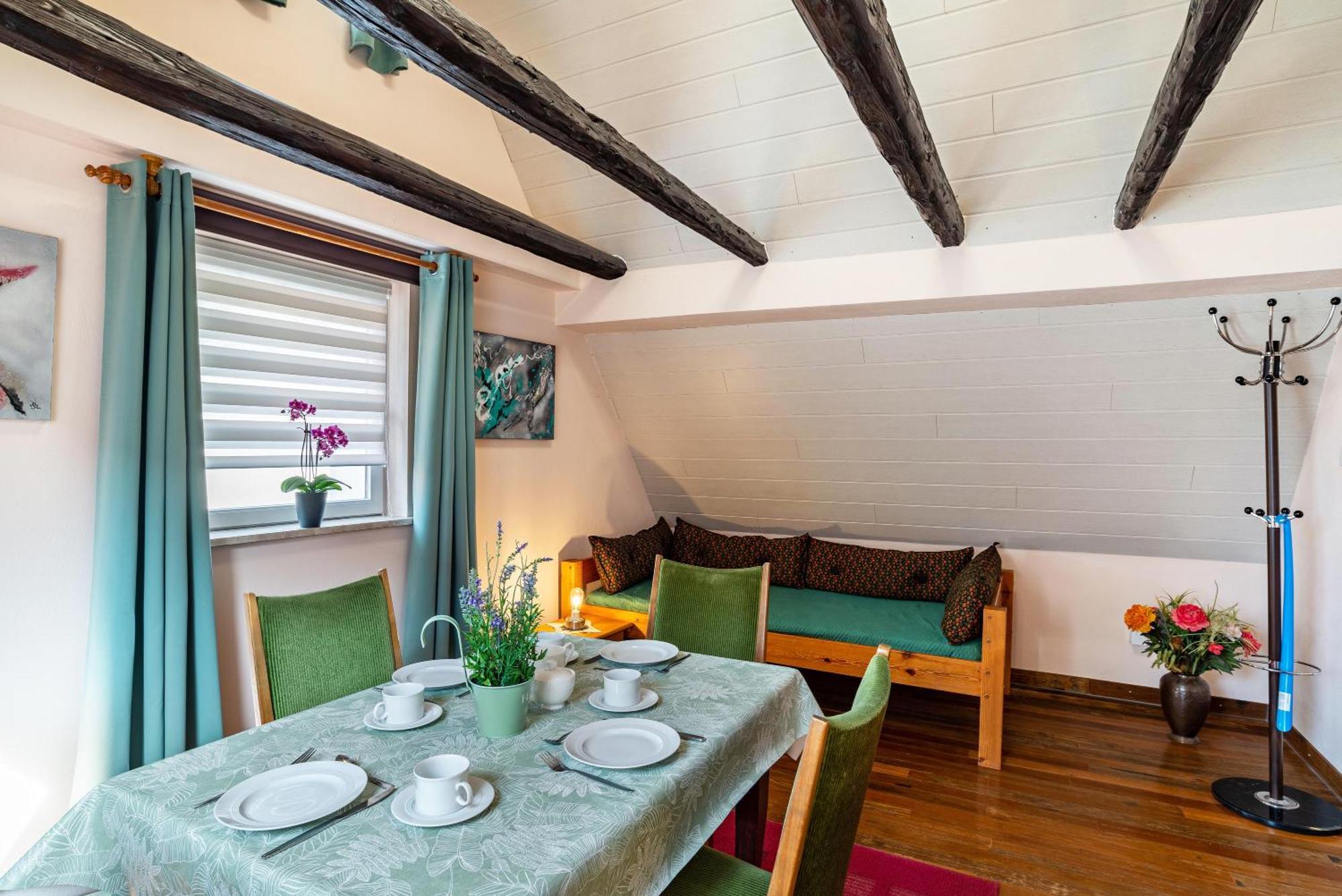Ferienwohnung Blaues Haus Ubstadt-Weiher Dış mekan fotoğraf