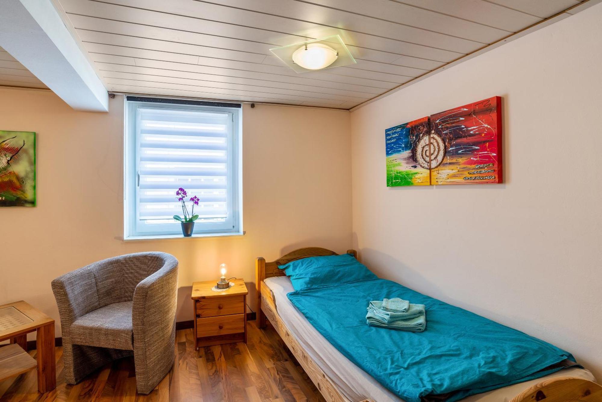 Ferienwohnung Blaues Haus Ubstadt-Weiher Dış mekan fotoğraf